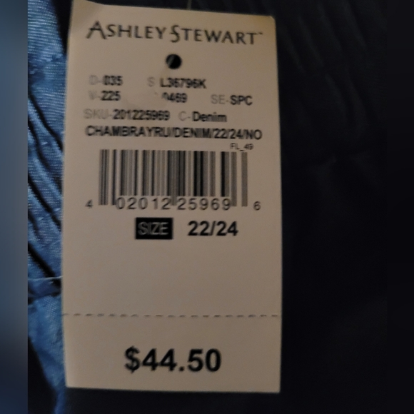 Ashley Stewart size: 22/24 - Picture 3 of 4